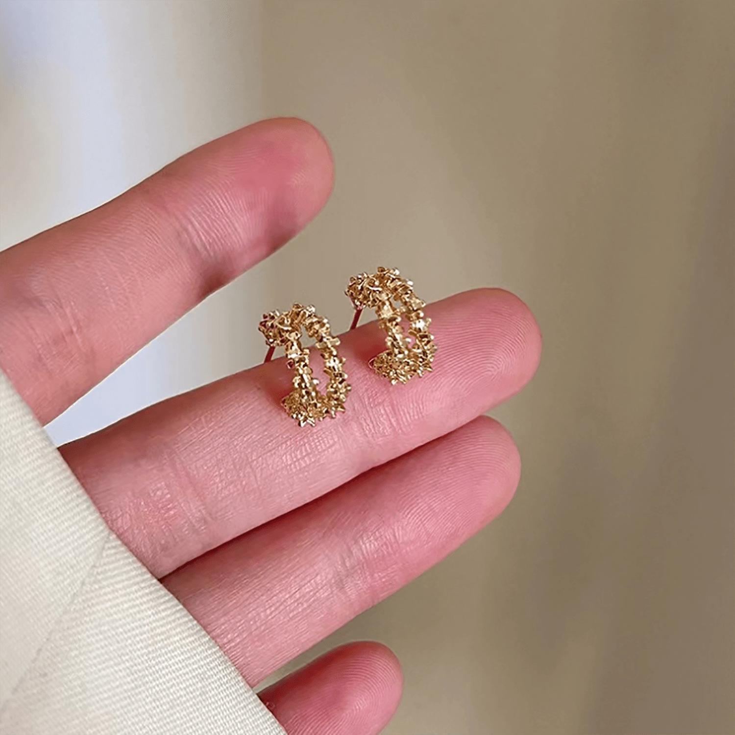 

Elegant Silver Crushed Stud Earrings for Women - Stylish & Luxurious Design золотой