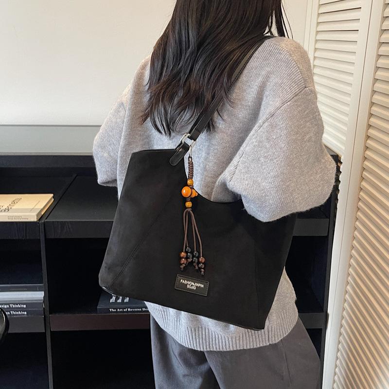 Large Capacity Casual Temperament Commuter Tote Bag 2025 Versatile Women's Fashion Trendy Retro Shoulder Bag Explosion High Sense