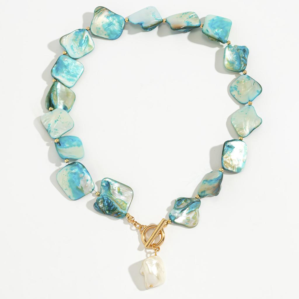 Natural shell beaded pearl pendant necklace personalized vacation style collarbone chain niche fashion item