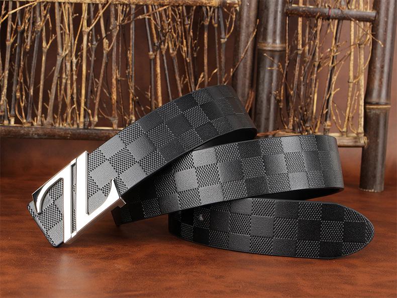 Men's Plaid Cowhide Belt with Stainless Steel Smooth Buckle