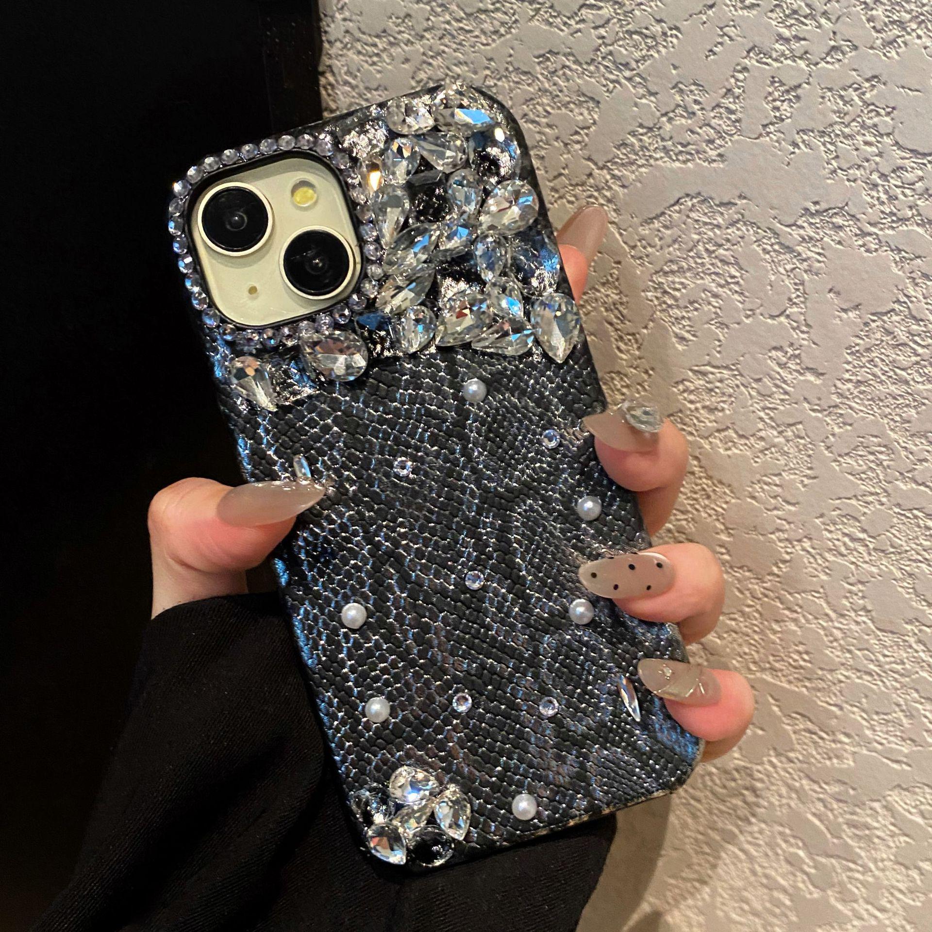 

Personalized Snake Skin Pattern Phone Case for Apple 17Pro, 16Pro, 15, 14, 13, 12, 11, and XS Max iPhone 16