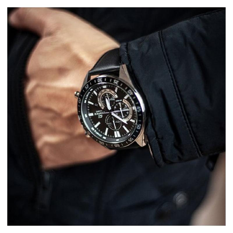 Casio EDIFICE Standard Timepiece Series, Fashionable Classic, One-touch Three-fold Buckle 1/10 Stopwatch, 100 Meters Waterproof, Quartz EFV-620L-1AV