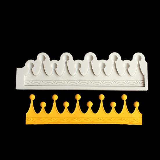 Temperature Resistant Candy Mold Reusable Lightweight Crown-shaped Chocolate Cake Silicone Mould