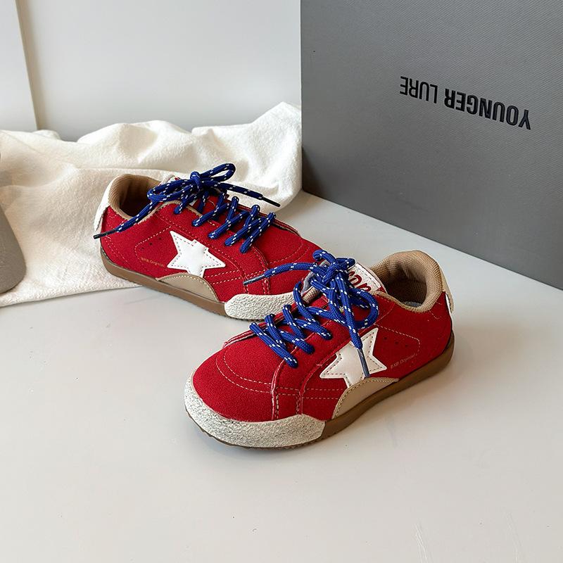 Children's sports shoes Korean version of low-top board shoes 2025 spring and autumn new popular girls soft-soled non-slip casual shoes versatile