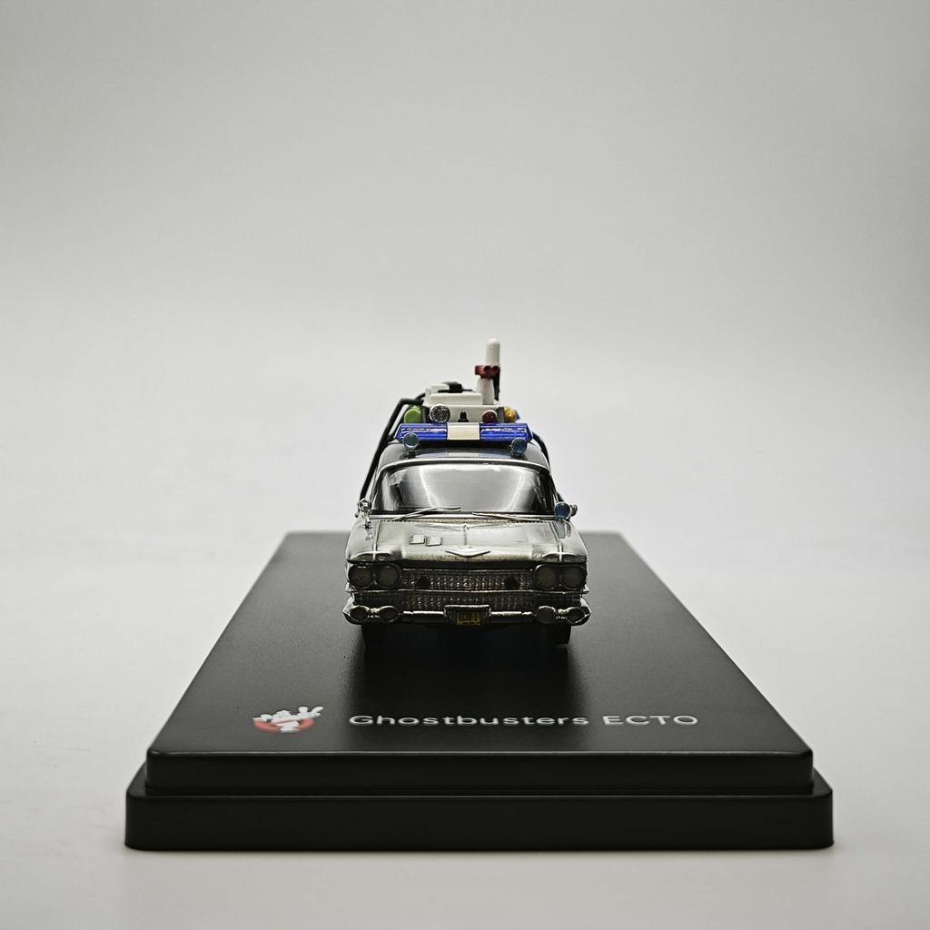 YS 1/64 Brave Victory Lacquer Dare-to-Die Squad Ghost-Catching Car 1st Generation Alloy Car Model