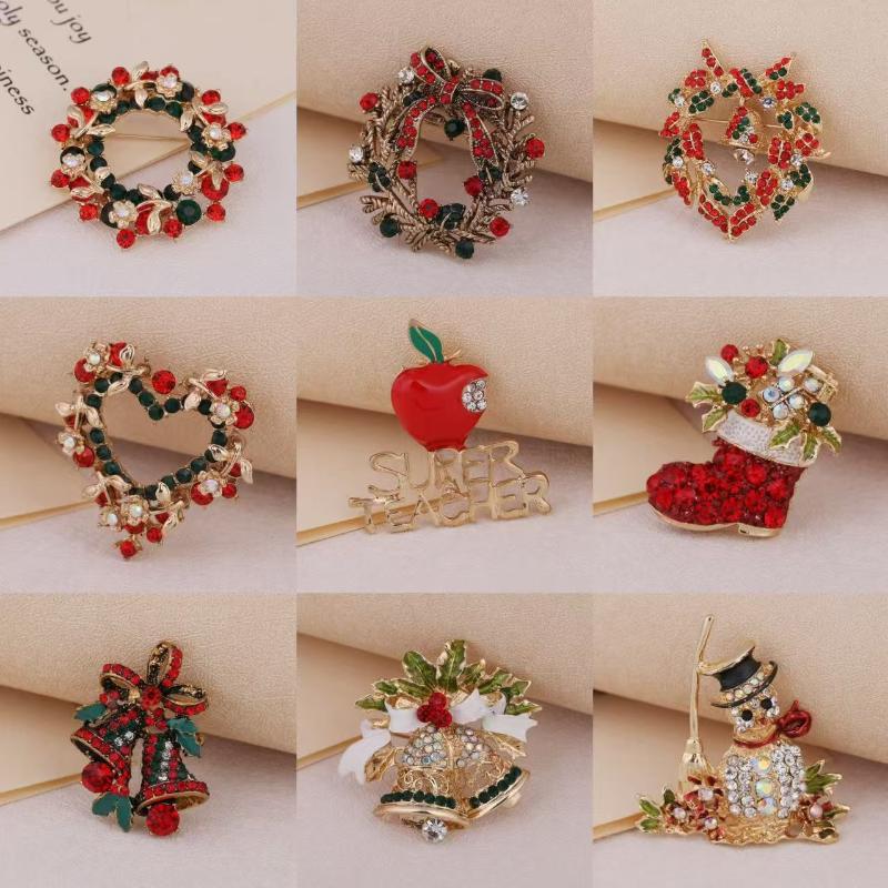Christmas Rhinestone Christmas Tree Brooches For Women Unisex Botanical Deer Pin Office Party Friend Gifts Jewelry Accessories