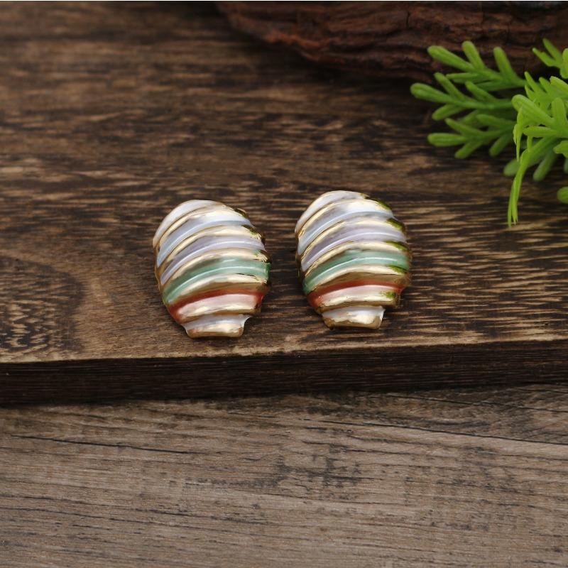 New Enamel Geometric Flower Stud Earrings Women's Fashion Simple Irregular Flower Summer Versatile Earrings