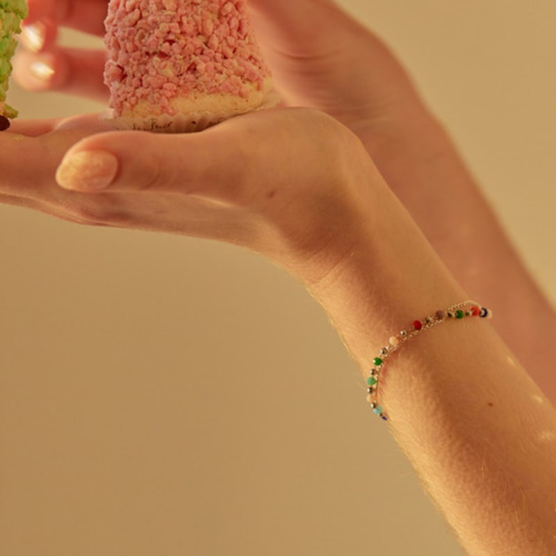 L’OMBRILLANT multicolor layered bead bracelet