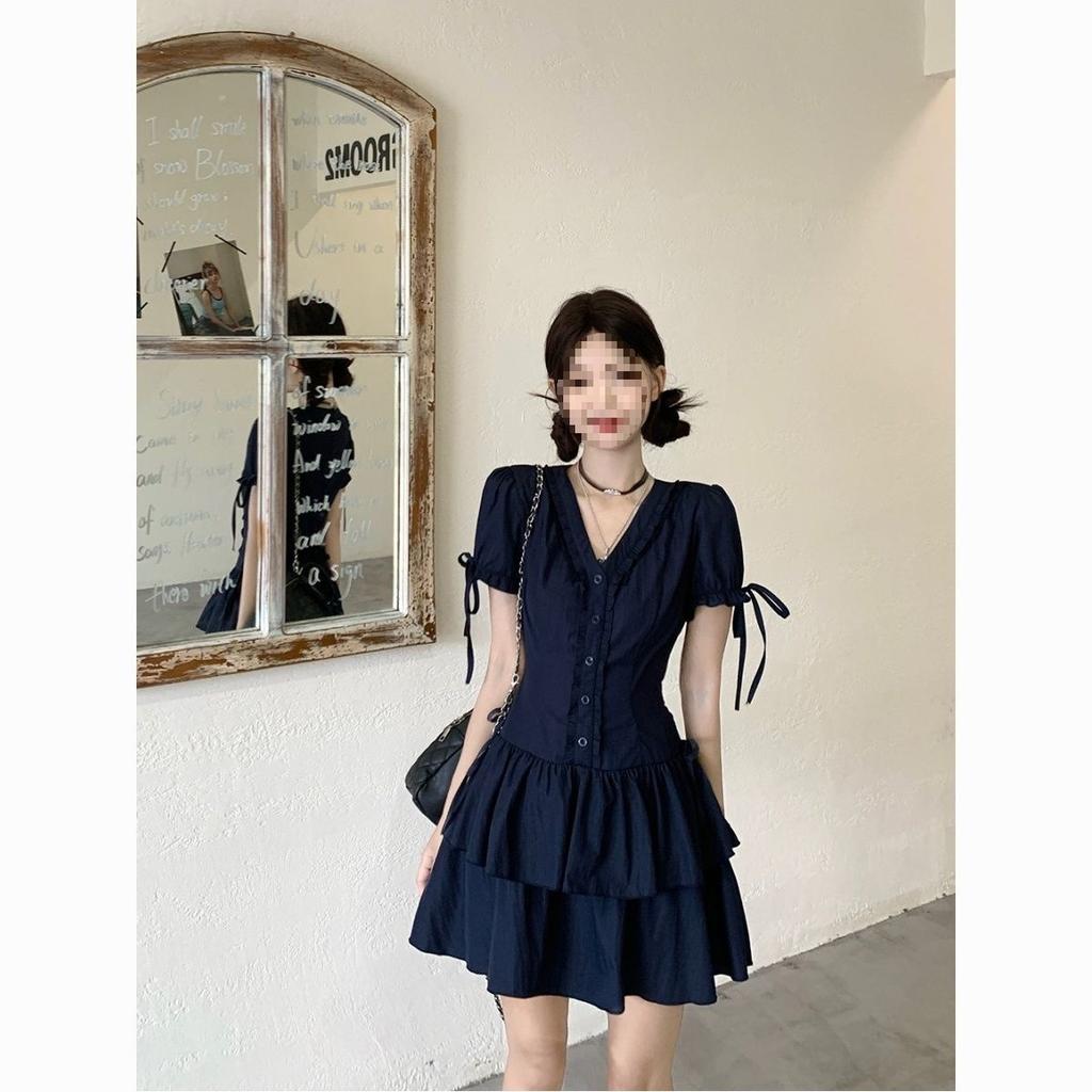 Lace v-neck short-sleeved dress summer new French waist thin lace-up A-shaped skirt cake short skirt women