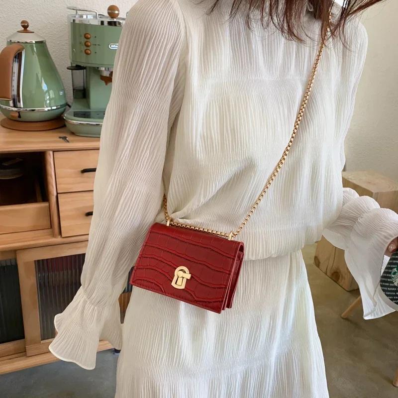 Mini Crossbody Square Feminine Bag New High-quality Plutonium Leather Designer Vintage Shoulder Bag