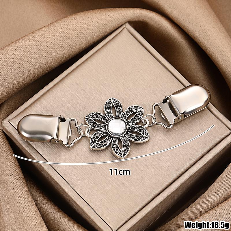 Retro Sweater Shawl Clip With Studded Alloy Scarf Buckle Anti Exposure Buckle Collar Scarf Cardigan Connecting Buckle