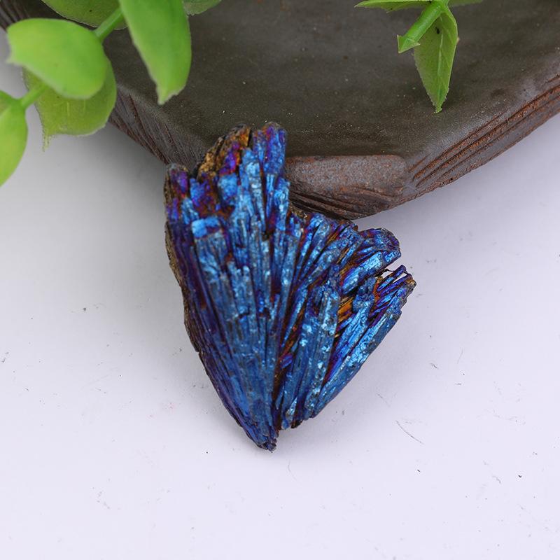1 pcs Electroplated black tourmaline, peacock blue feathers, crystal clusters, mineral specimens, Taijing karst caves, modern decoration