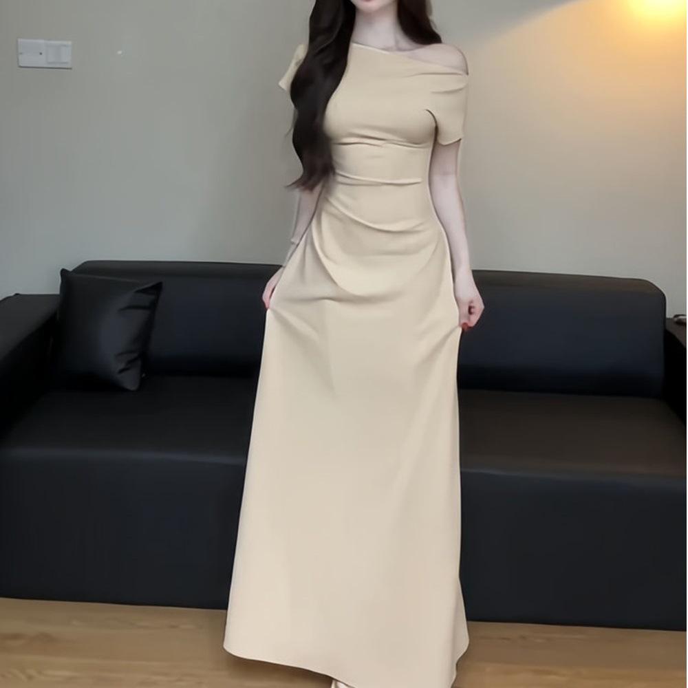 

Elegant Asymmetric One-Shoulder Slimming Bodycon Dress S (under 45 kg) чорний