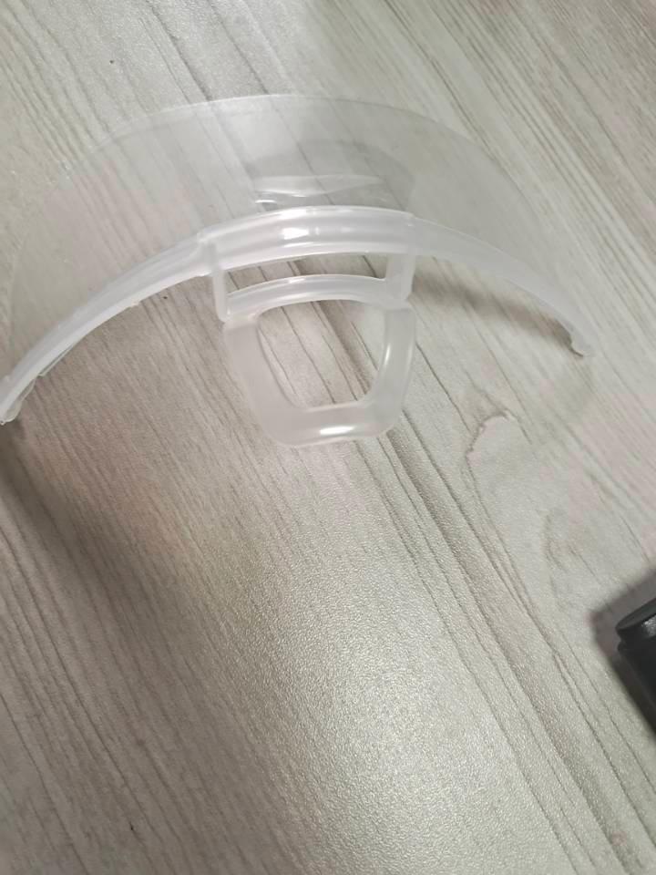 Transparente Tropfen-Gesichts-Mundmaske Für Restaurant Hotel Kellner