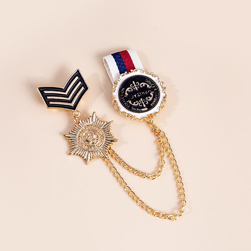 British Retro Shield Double Layer Chain Tassel Brooch with Eight-Pointed Star Emblem Lapel Pin