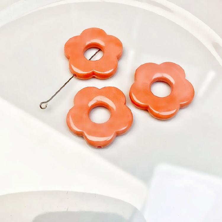 Floral Necklace Acrylic Flower Pendant Neckchain Fashion Jewelry Gift for Women