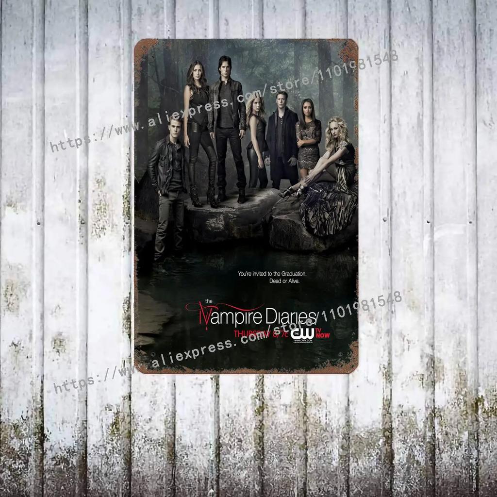 The Vampire Diaries Poster Decorativo in Metallo Segno di Latta Vintage Segno Metallico Placca Decorativa per Pub Bar Man Cave Club Decorazione Murale