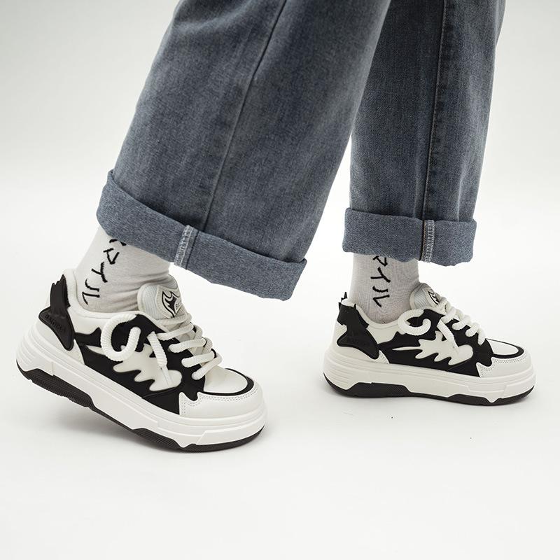 Thick-soled 22 new spring velvet casual street shooting warm student board shoes tide 35