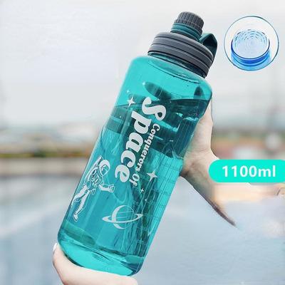 Kunststoff-Wasserbecher mit großer Kapazität, abriebfest und hochtemperaturbeständig, tragbare Outdoor-Sport-Fitness-Wasserkocher-Wasserflasche