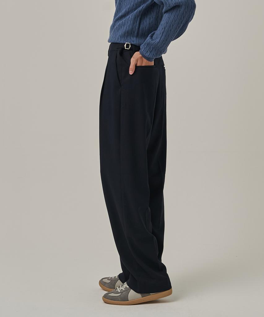 ANALOG MOOD Double-Pleat Wide Winter Slacks (Navy)