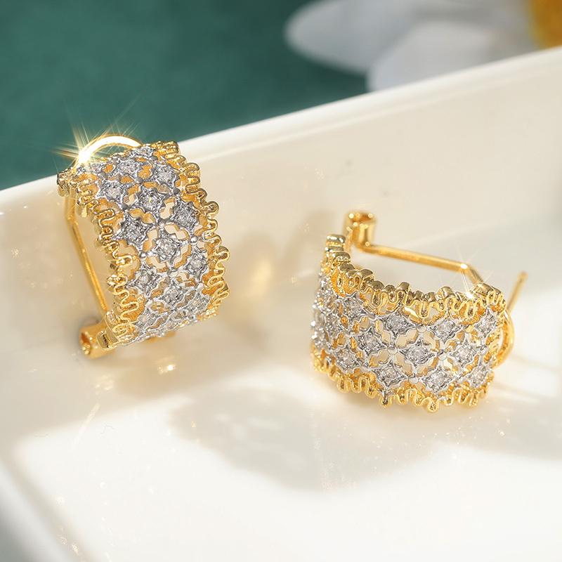 Vintage Designed Hollowed Out Women's Ear Hoop Dangle Earrings Inlaid with Zirconia for Women's Daily Wear Gatherings