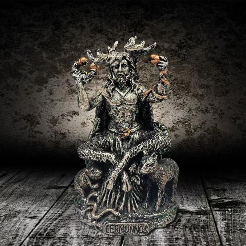 Resin Craft Garden Decoration Sitting Statue Sculpture Celtic God Figure Underworld Statue For Home Yard Decoration