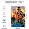 1PC 2D plano Clássico Poster do Filme Crocodile Dundee Desenho de Lata Retro Nostálgico Decoração de Casa Bar Pintura de Parede Material Metálico D