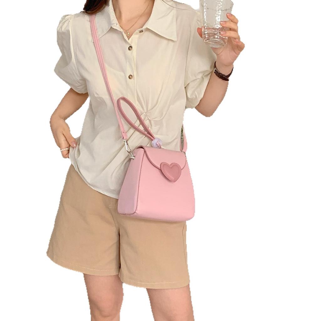 Cute Girl Heart Versatile Love Handbag Niche Design Small Square Bag Simple Fashion Shoulder Messenger Bag