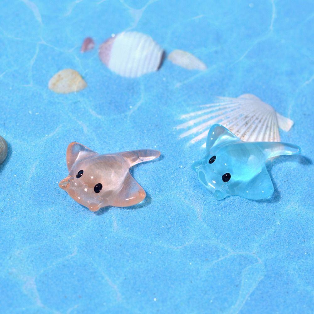 

10pcs Cartoon Mini Devil Fish Ornament Resin Crafts Devil Fish Statue Car Accessories