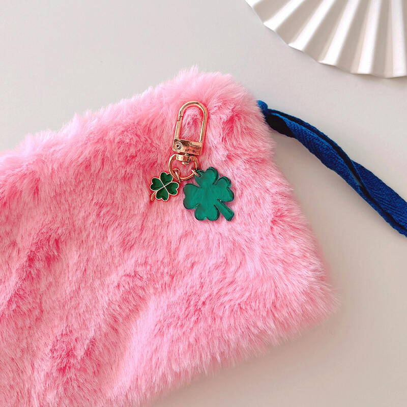 Mini four-leaf clover keychain
