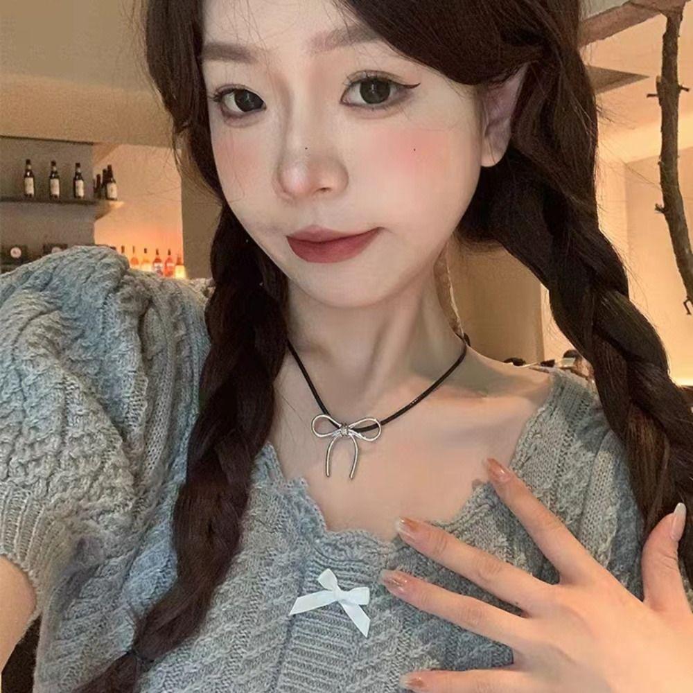 2026 Retro Bow Pendant Necklace Fashion Silver Color Snake Bone Chain Necklace Women Girl Jewelry Accessory Sweater Chain