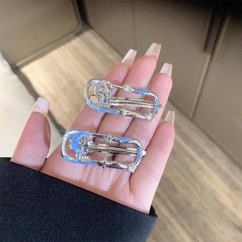 Pince à Cheveux Lune Étoile Strass Y2K Bleu Argenté Alliage Pince à Cheveux Filles Zircon Étoile Pince Crocodile Pinces Latérales pour Frange Accessoires
