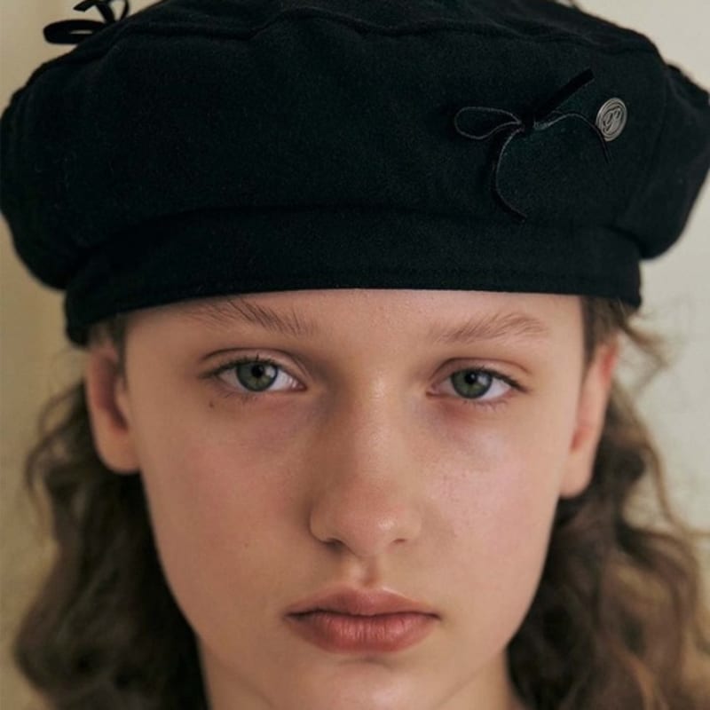 Poesiedame BOW BERET IN BLACK