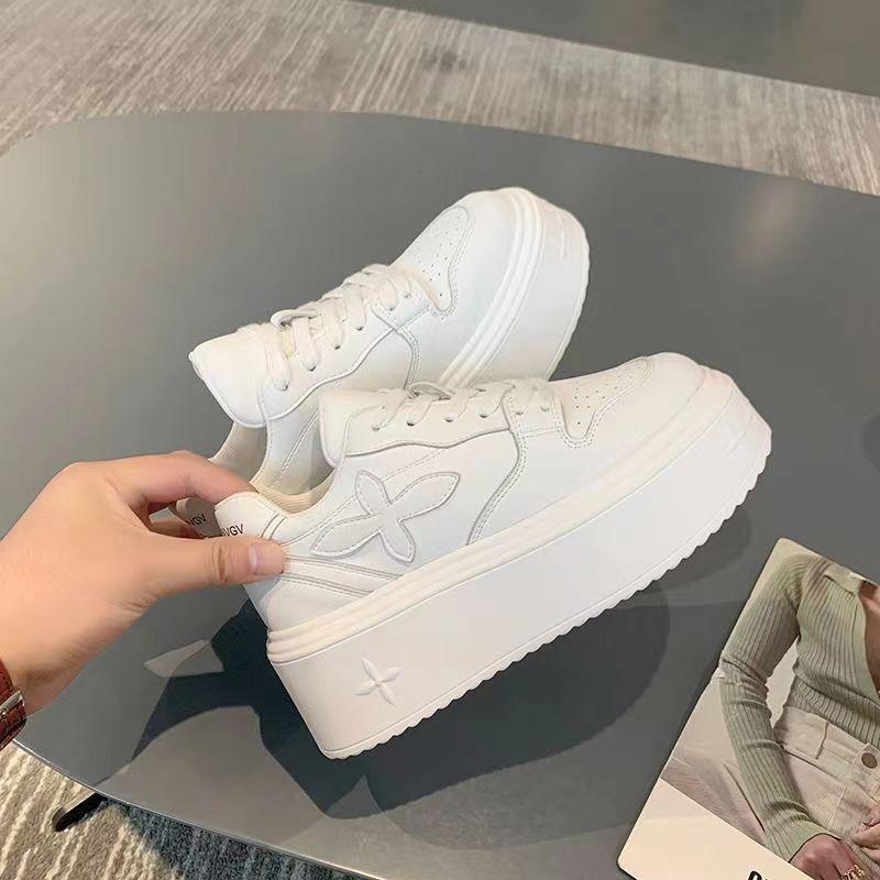 

2024 весна новая европейская станция четырехлистный клевер маленькие толстые подошвы увеличивающие рост маленькие белые туфли маффин повседневные нишевые туфли для доски 37 белый