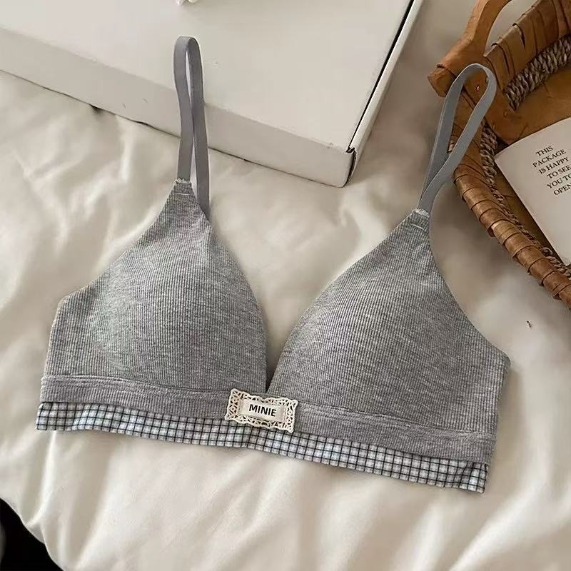 Plaid splicing polka dot thin triangular cup without steel ring to gather small breasts, double breasts, anti-sagging bra set