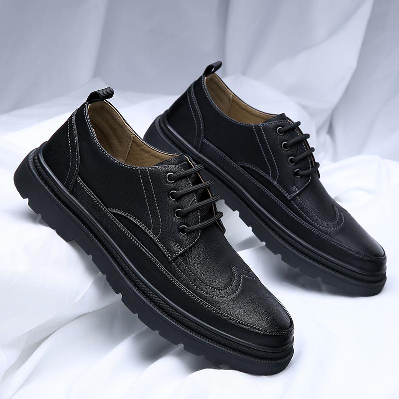 Handcrafted Mens Oxford Shoes Casual Leather Brogue Shoes Classic Formal Dress Footwear Versatile Man Business Flats Gents Shoes