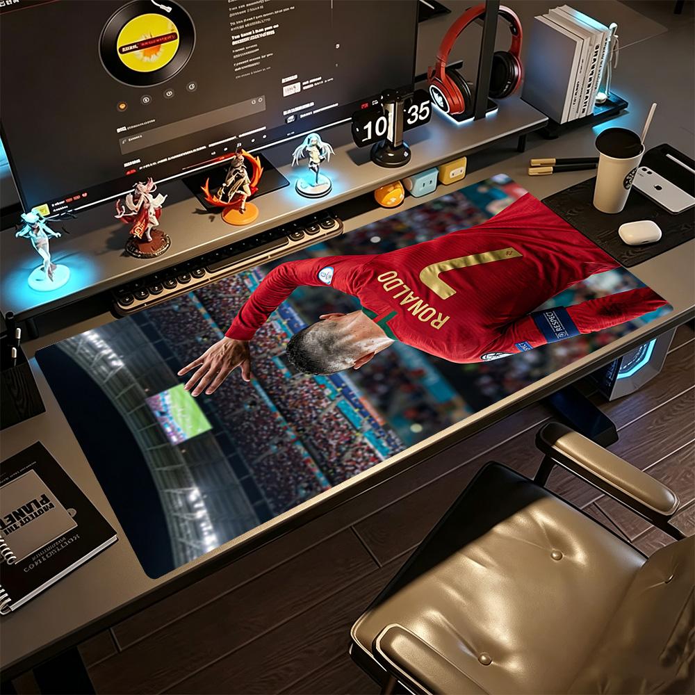 Ronaldo's Celebration Moment Gaming Mouse Pad Desk Mouse Pad Computer Desk Keyboard Mat Non-Slip Rubber Base Computer Decor Item Office Use