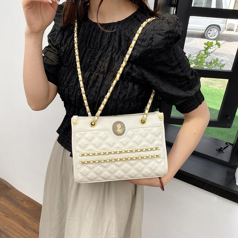 2025 Spring and Summer New Simple Large-capacity Bag Women's Diamond Chain Tote Bag Foreign Style Niche Shoulder Bag