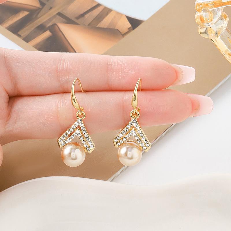 2023 Korean Style Pearl Earrings: Simple, High-End, Fashionable, Versatile