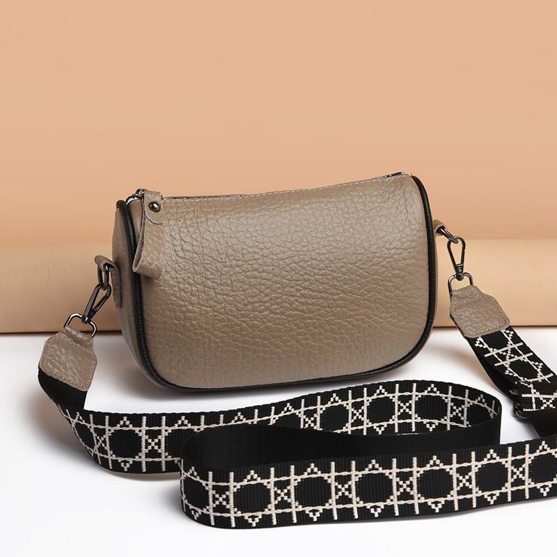Fashion soft leather texture bag new niche shoulder bag women's simple retro messenger small square bag
