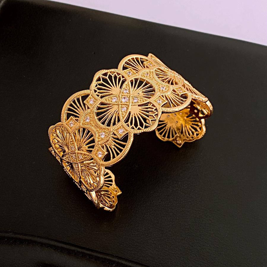 Exaggerated Diamond Inlaid Spider Open Bangle: Trendy High-End Fashion Jewelry for Women