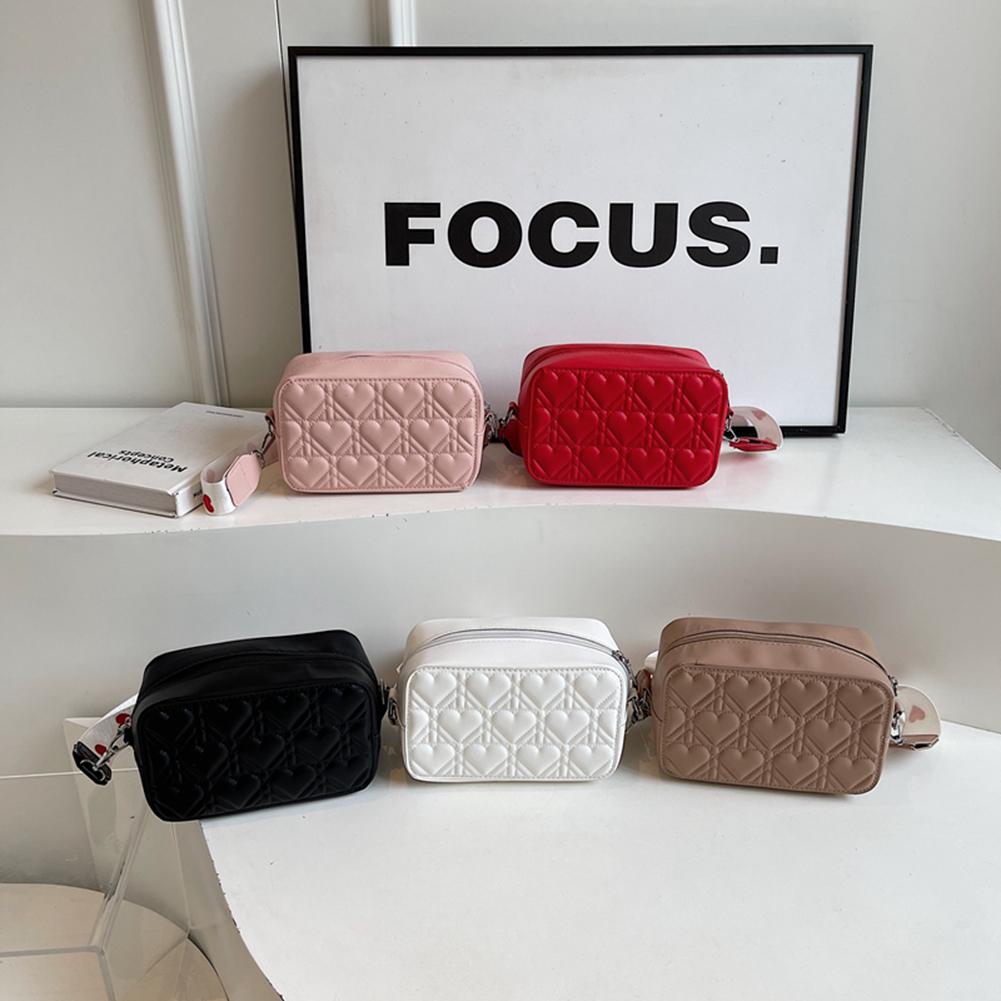 

Маленькая квадратная сумка в форме сердца, однотонная сумка на плечо из искусственной кожи с широким ремешком, модная женская сумка на плечо