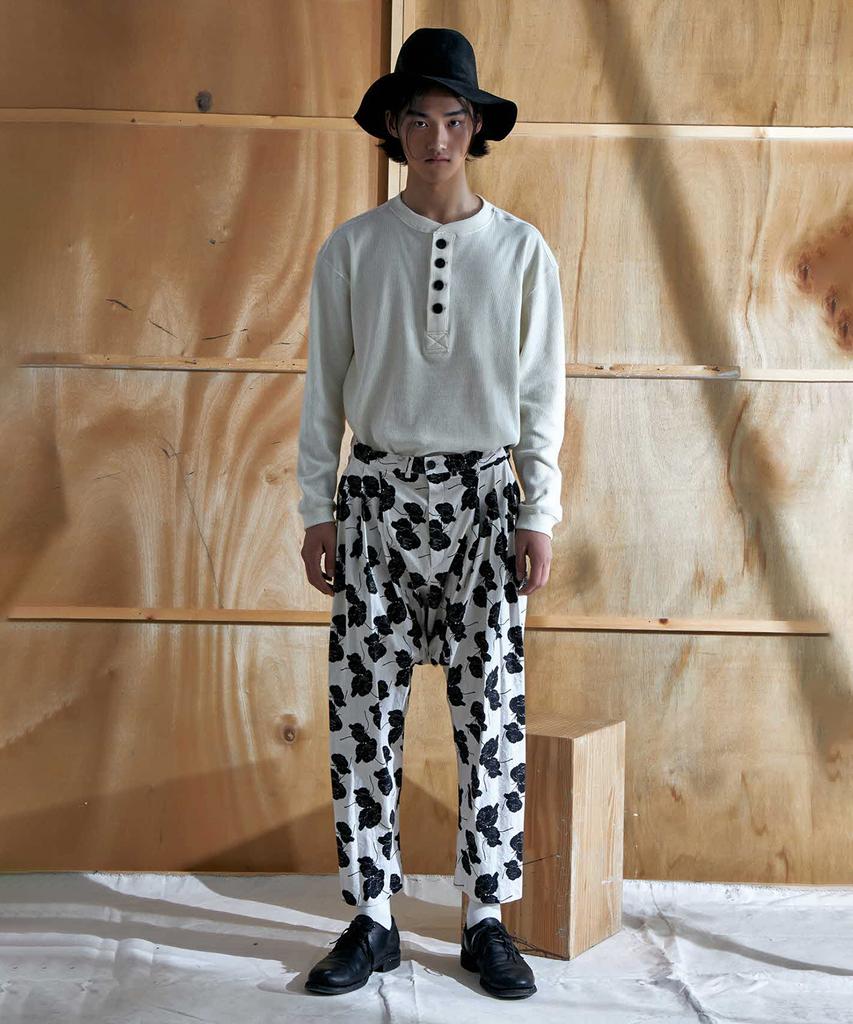 Is Baggy Pants Flower Print_White