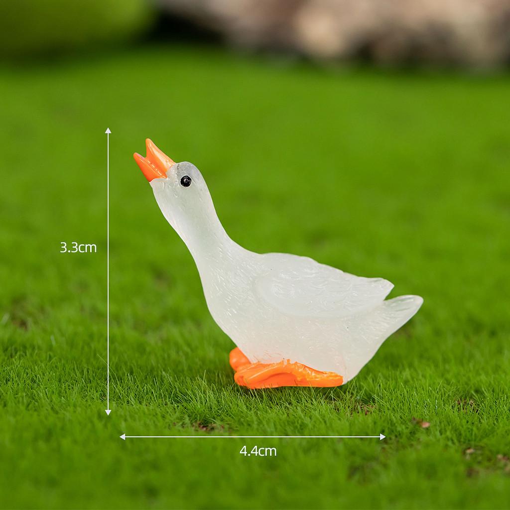 Glowing Swan Resin Craft Tabletop Decor Radiant Miniature Figurine For Home And Office