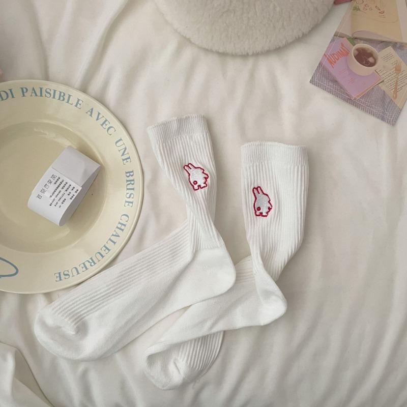 Lady Spring and Autumn Embroidery Flower Lovely Rabbit Wild Build College Wind Tube Stack Socks