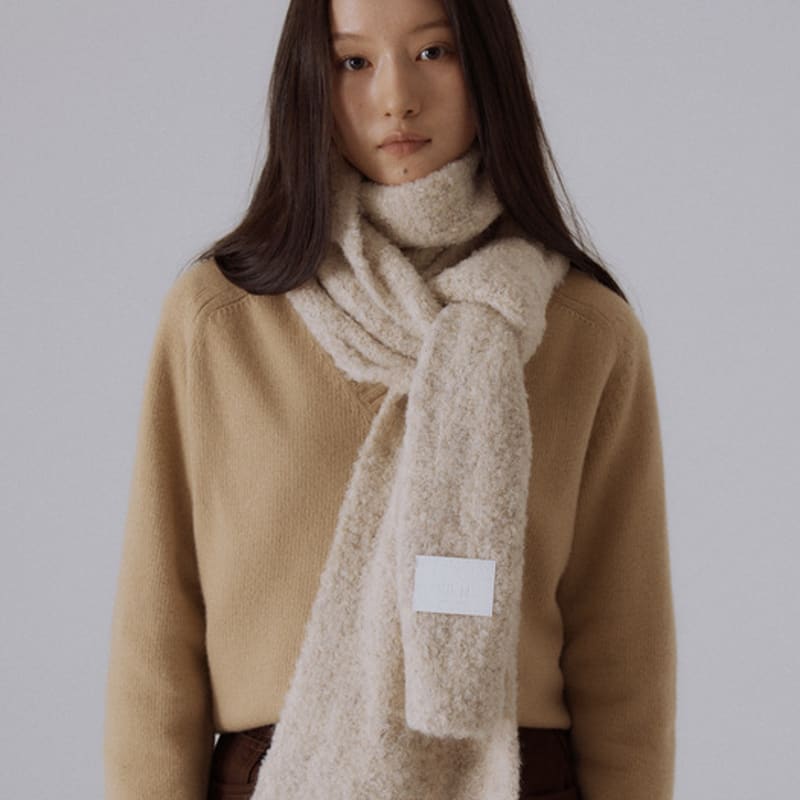 SILN Long cloud boucle knit muffler (OAT BEIGE)