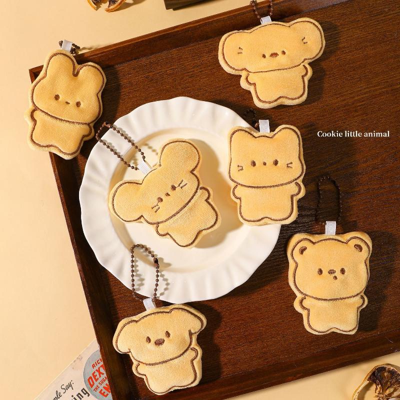 1/2Pcs Cute Cartoon Simulation Biscuit Bear Plush Pendant Keychain Kawaii Stuffed Doll Backpack Pendant Decorative Accessories