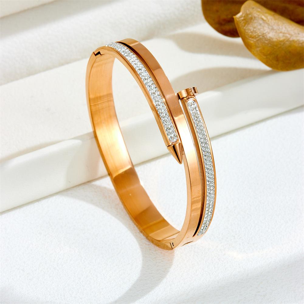 2026 European and American Trends, Elegant Diamond-encrusted Jewelry, High-end Fashion Bracelet, Light Luxury Temperament Ins Wind Nail Bracelet