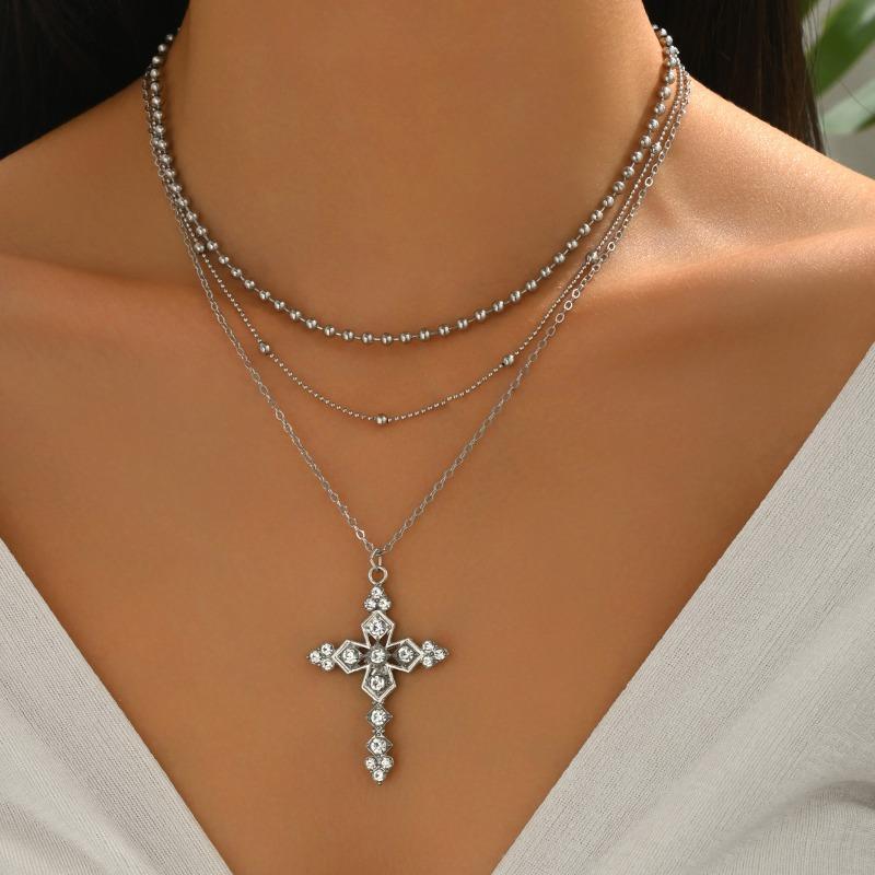 Cross necklace, diamond-set jewelry, niche high-end light luxury pendant, stacked collar jewelry, women's collarbone chain