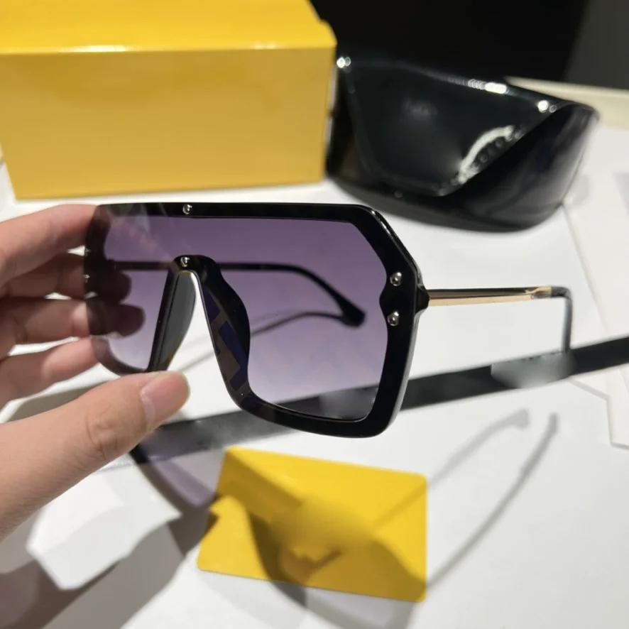 New Fashion Oversized One Piece Sunglasses Women Brand Designer Vintage Rivet Square Sun Glasses Men Driving Mirror Shades